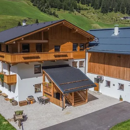 Nedererhof - Gemutliche Mit Gemeinschaftskuche Farm stay Ausserschmirn